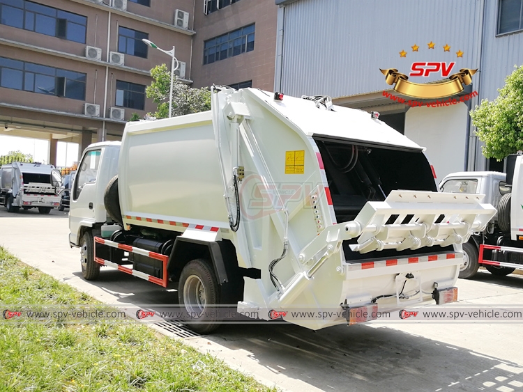 Compactor Garbage Truck ISUZU - LB Compactor Garbage Truck ISUZU - LB